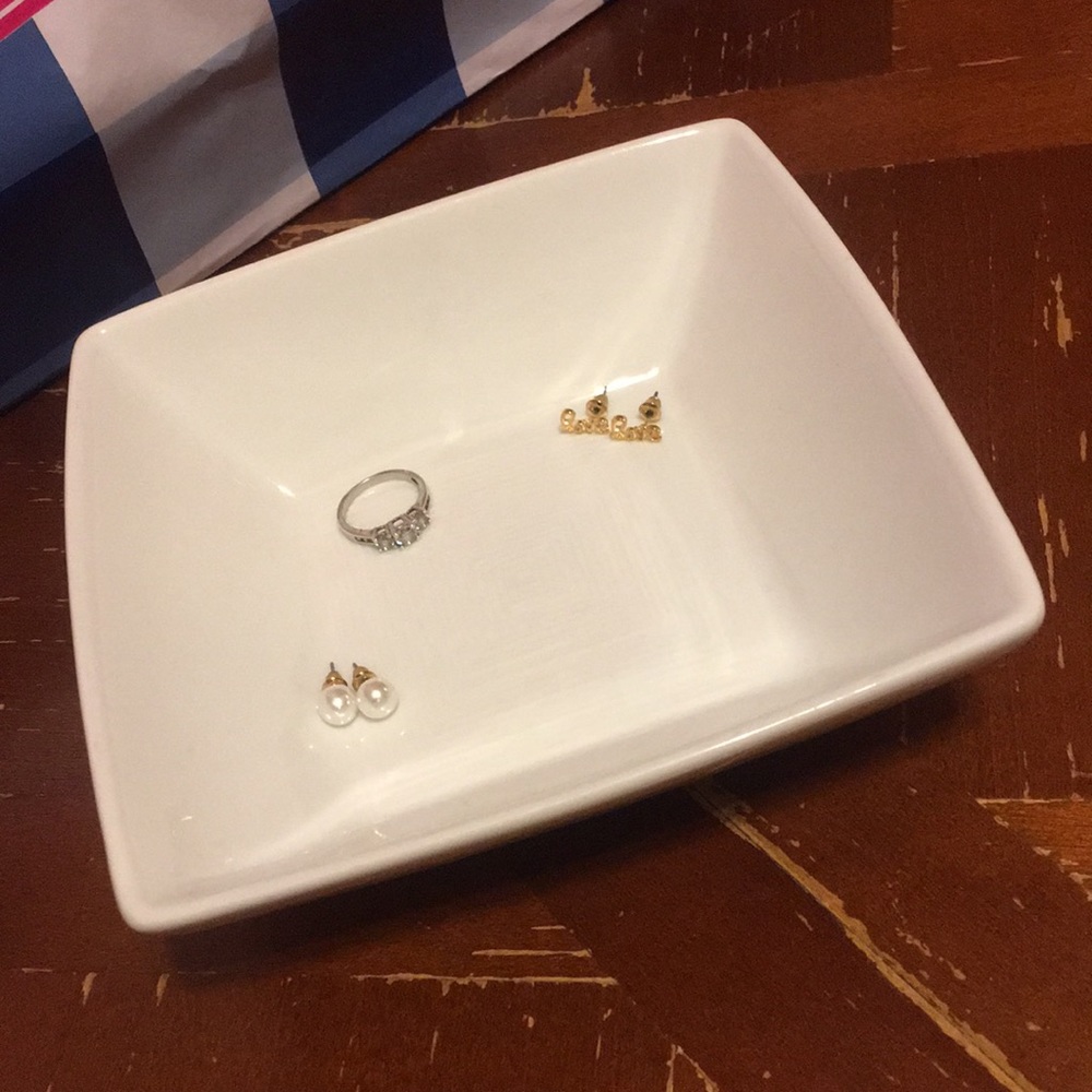 💜 Porcelain jewelry tray jewelry NOT included